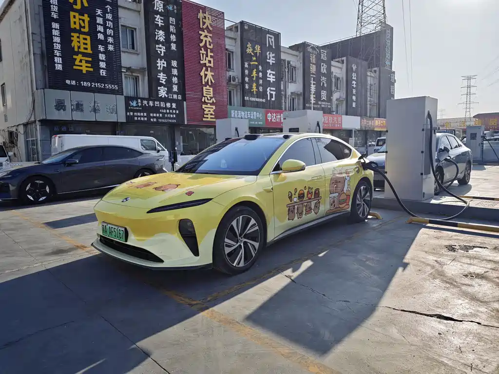 NIO NIO ET5 2024 75kWh 2024 - thumbnail 2