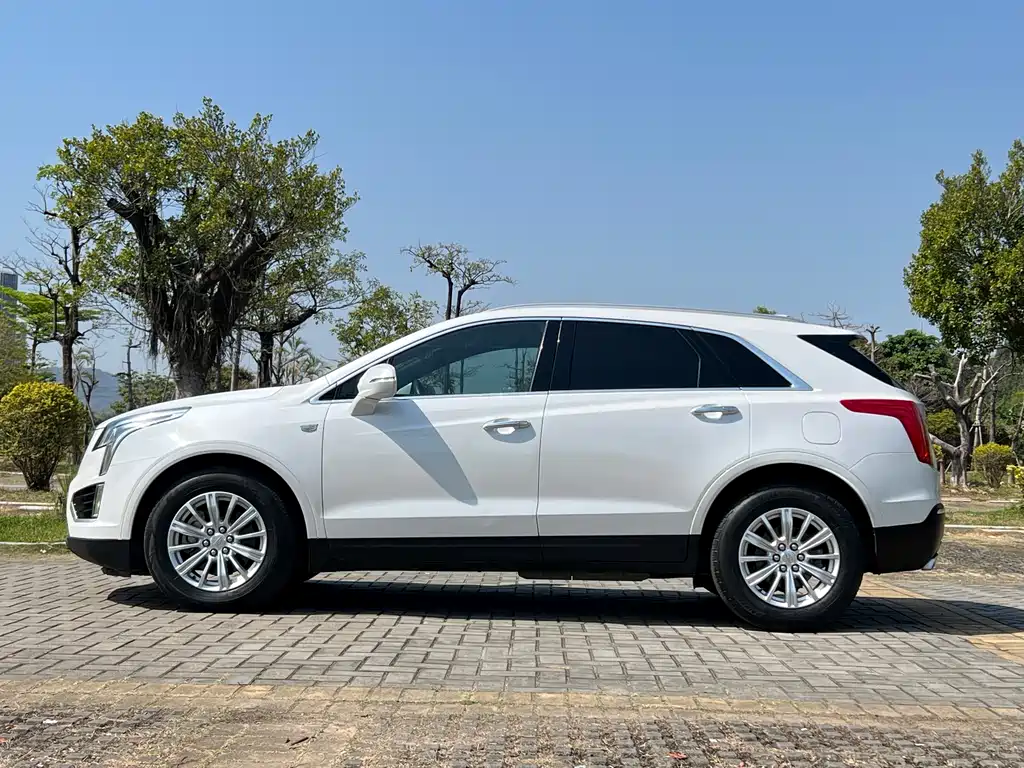Cadillac Cadillac XT5 2018 25T Technology Edition 2019 - thumbnail 8