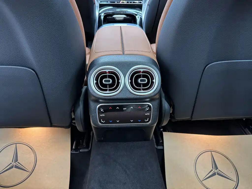 Mercedes-Benz Mercedes-Benz GLC 2025 GLC 300 L 4MATIC Luxury 5-Seat 2024 - thumbnail 17