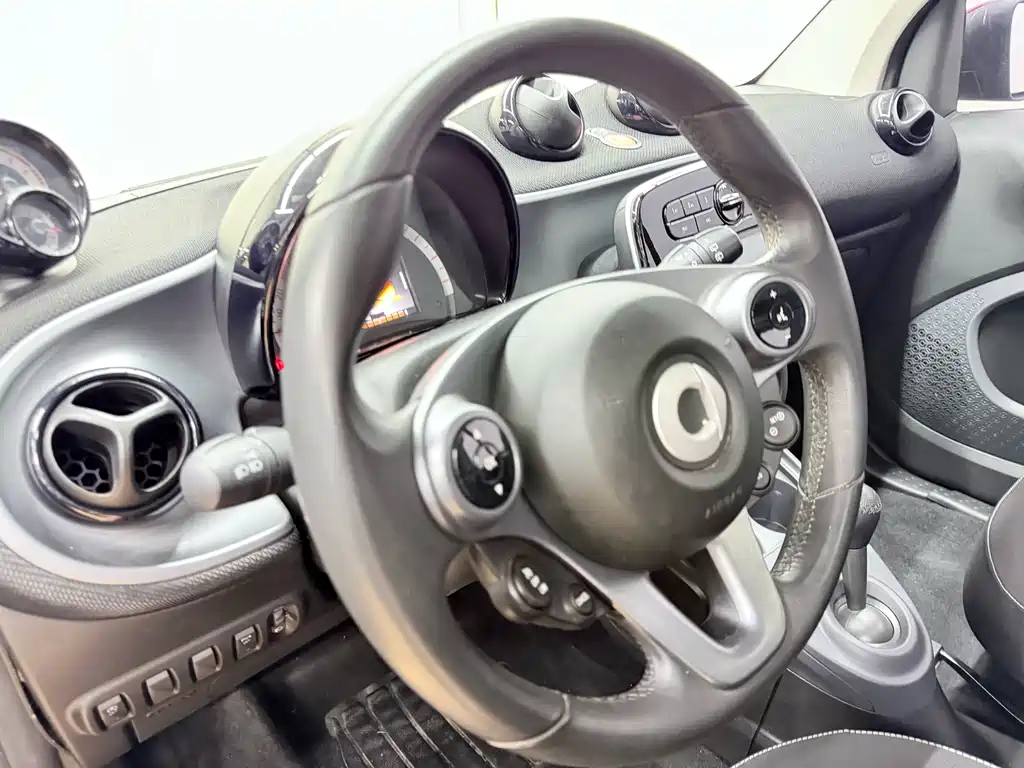 smart smart fortwo 2015 1.0L 70hp Coupe Passion Edition 2016 - thumbnail 9