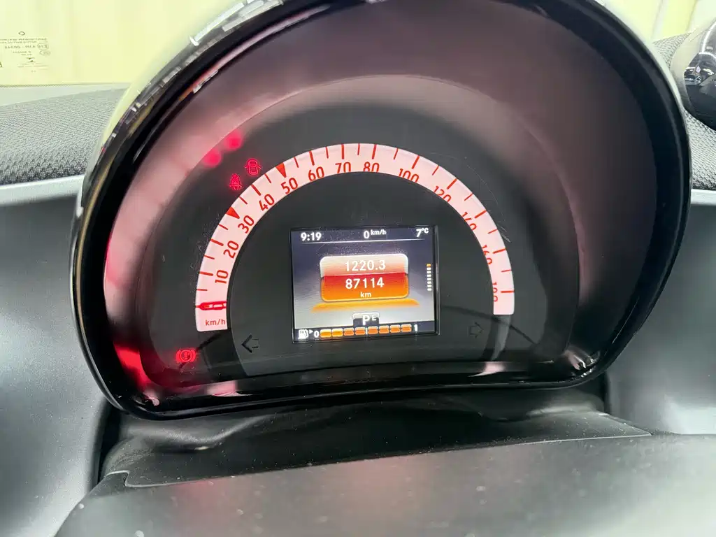 smart smart fortwo 2015 1.0L 70hp Coupe Passion Edition 2016 - thumbnail 14