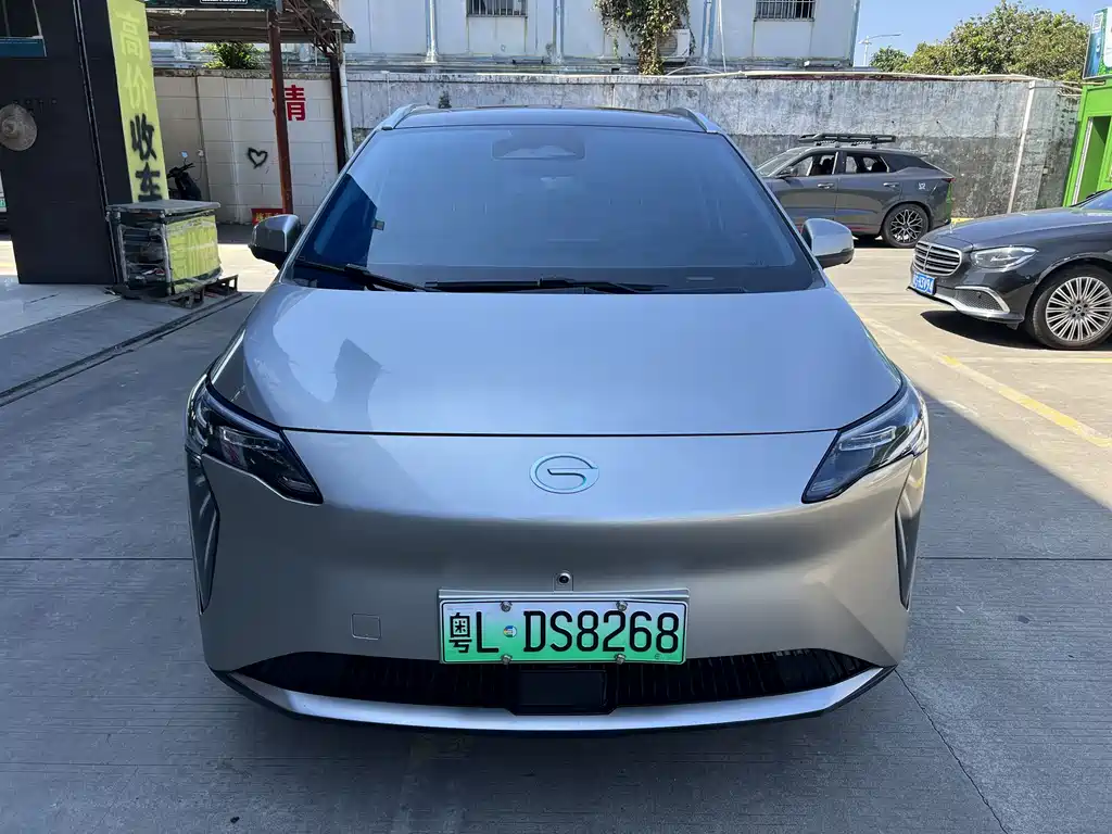 GAC NE AION Y 2022 70 Intelligent Edition Lithium Iron Phosphate 2023 - thumbnail 2