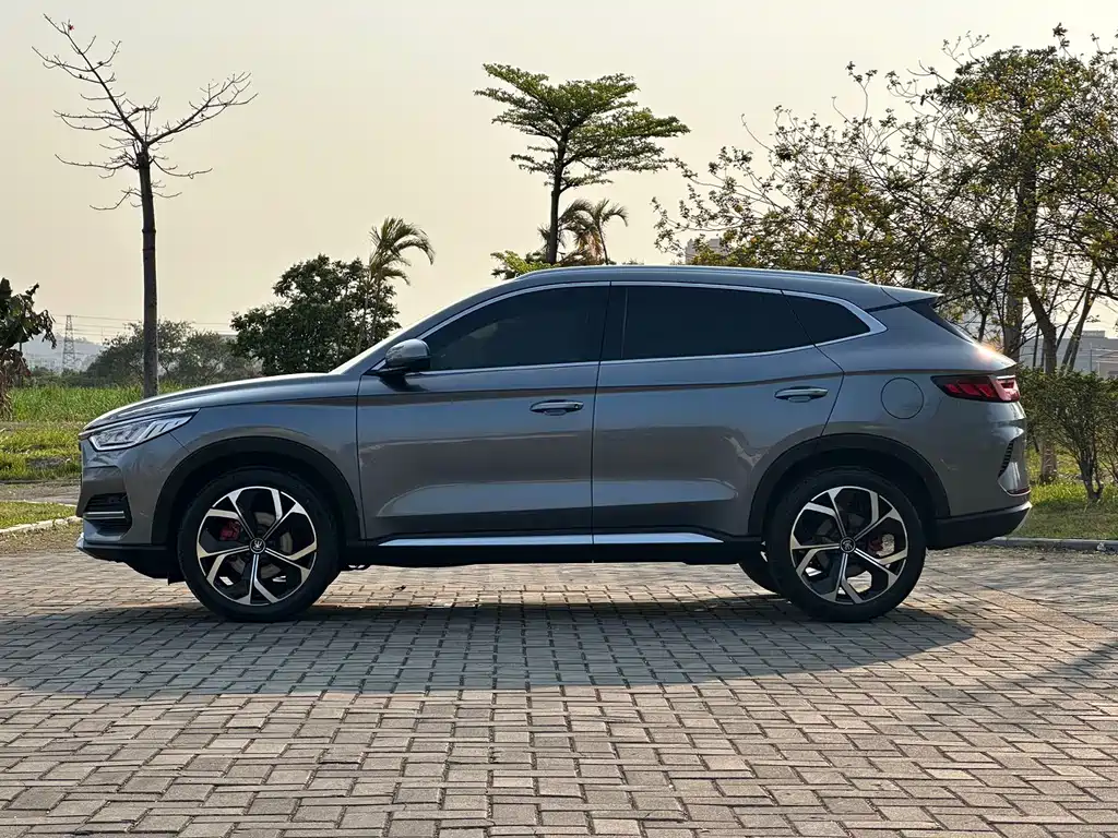 BYD BYD Song PLUS 2020 1.5T Automatic Flagship PLUS 2021 - thumbnail 5