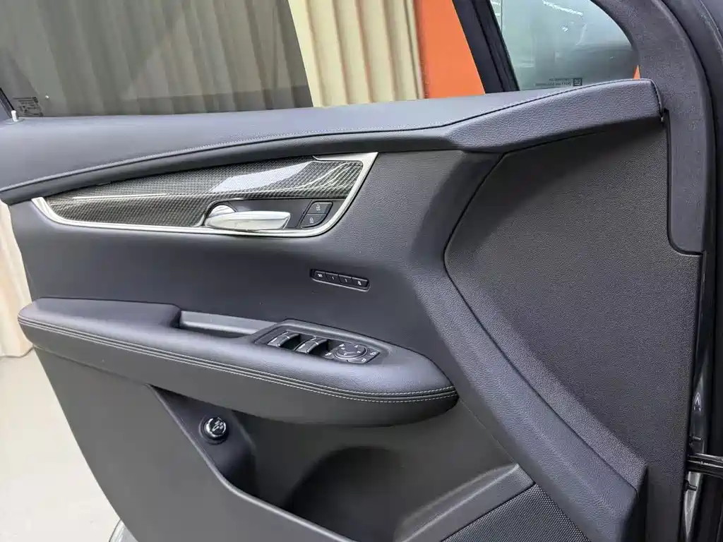 Cadillac Cadillac XT5 2022 2.0T AWD Luxury (Hummingbird Edition) 2023 - thumbnail 13