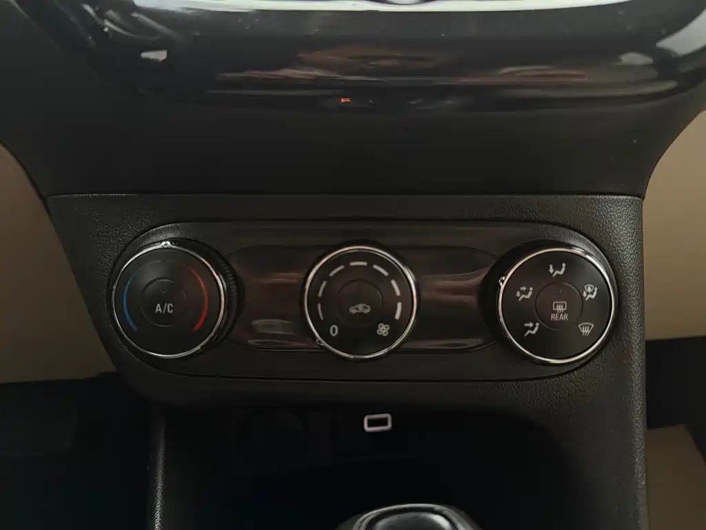 Buick Buick Excelle GT 2020 1.5L CVT Elite 2022 - thumbnail 22