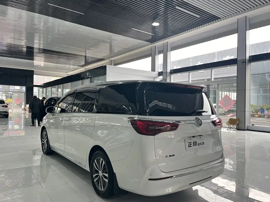 Buick Buick GL8 2023 ES Landmark Luxury Edition 2023 - thumbnail 5