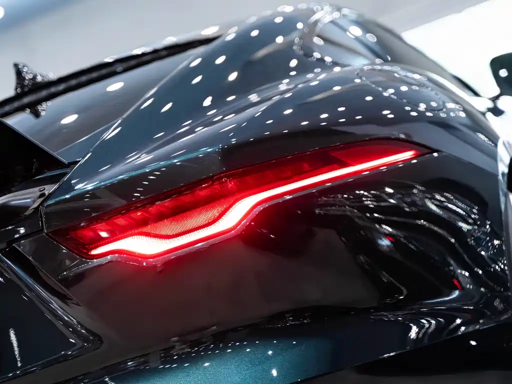 Jaguar Jaguar F-TYPE 2024 P300 75th Anniversary Hardtop Edition 2024 - thumbnail 7