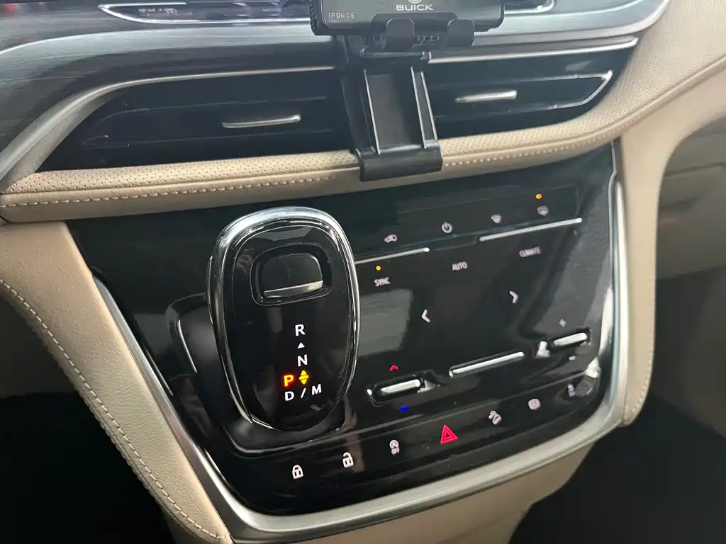 Buick Buick GL8 2023 ES Landmark Luxury Edition 2023 - thumbnail 15