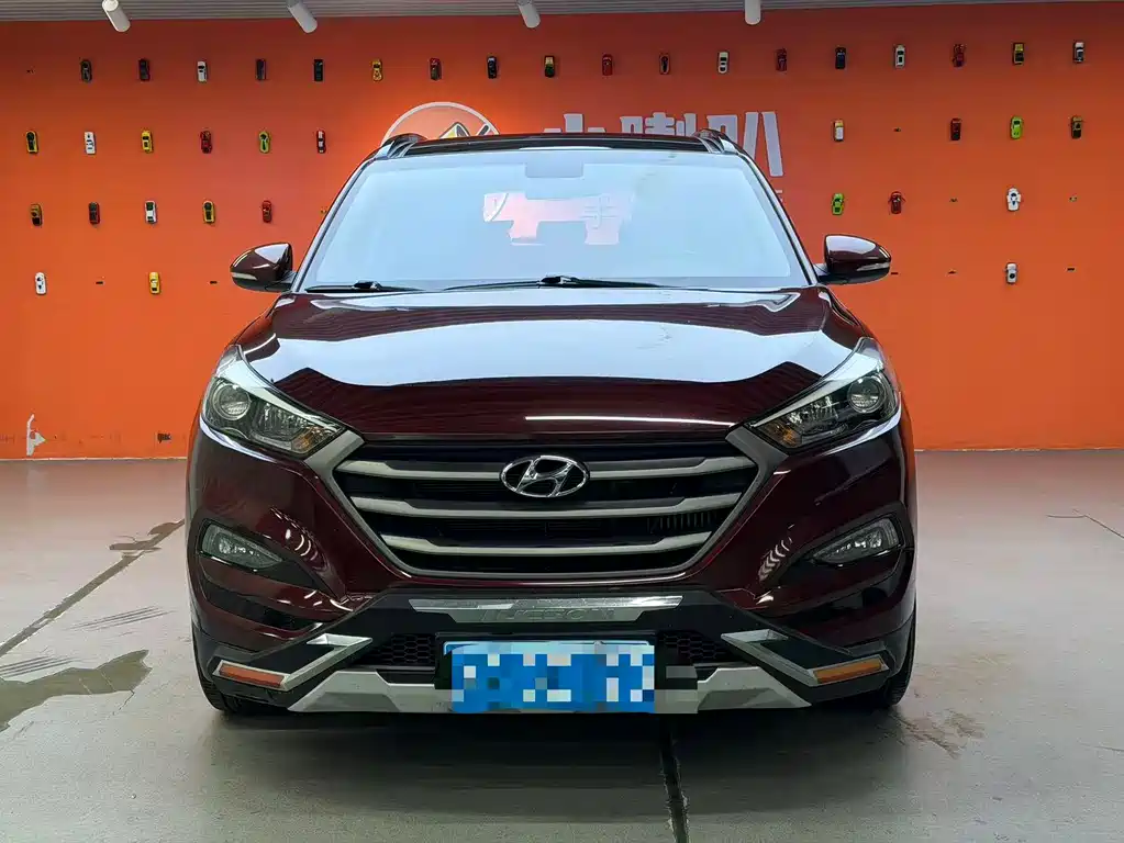 Hyundai Tucson 2018 1.6T DCT 2WD 15th Anniversary Special Edition 2018 - thumbnail 2