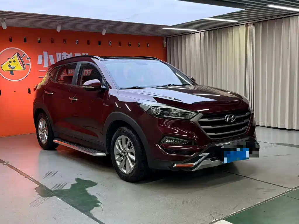 Hyundai Tucson 2018 1.6T DCT 2WD 15th Anniversary Special Edition 2018 - thumbnail 3