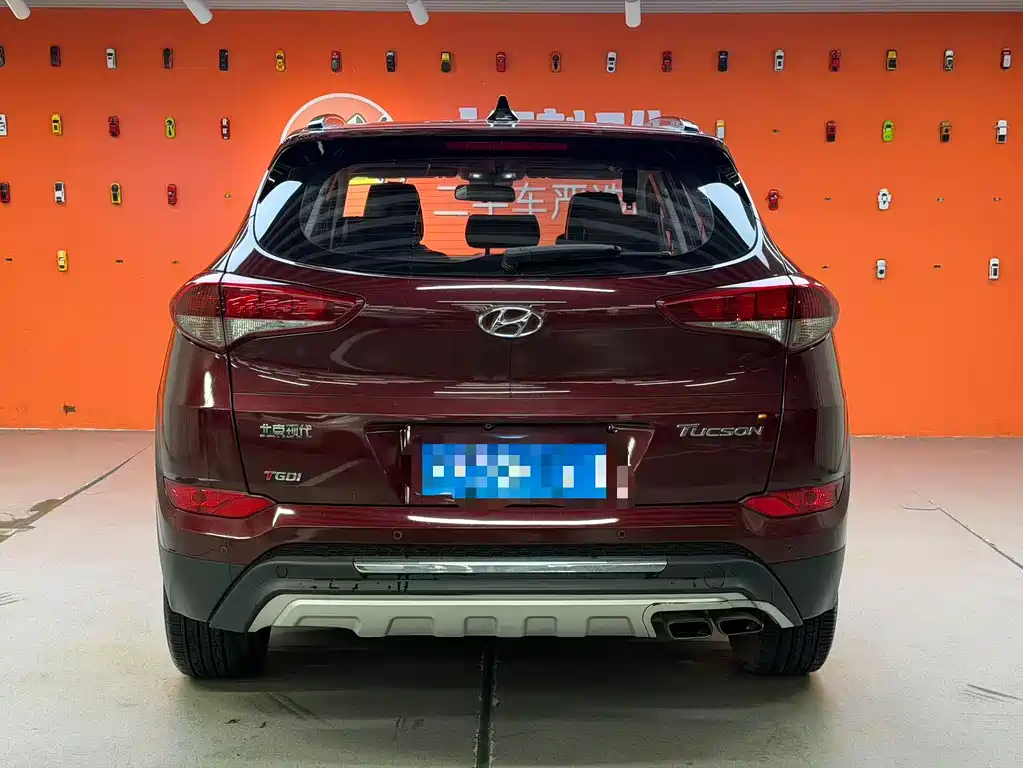 Hyundai Tucson 2018 1.6T DCT 2WD 15th Anniversary Special Edition 2018 - thumbnail 5