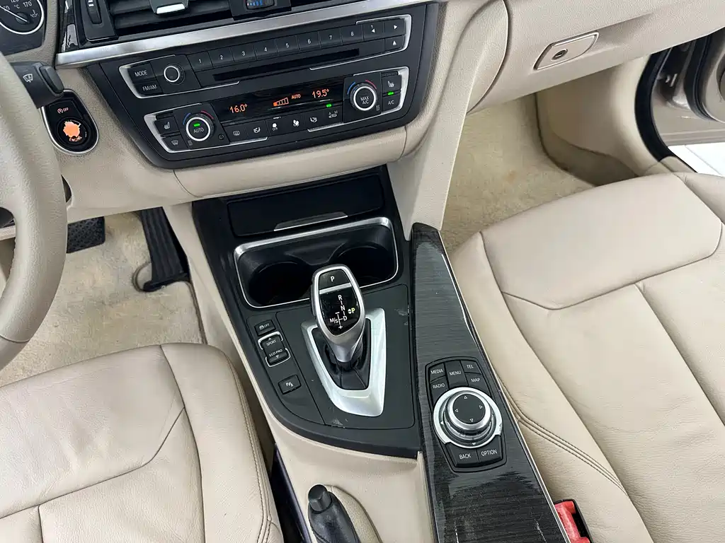BMW BMW 3 Series GT 2013 328i 2015 - thumbnail 19