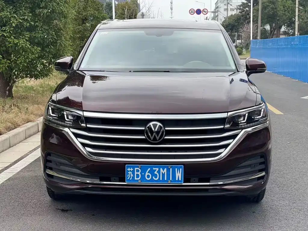 Volkswagen Viloran 2020 330TSI Luxury Edition 2021 - thumbnail 2