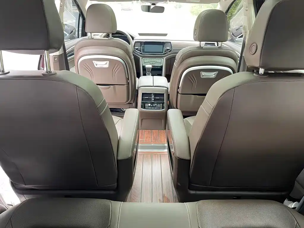 Volkswagen Viloran 2020 330TSI Luxury Edition 2021 - thumbnail 14
