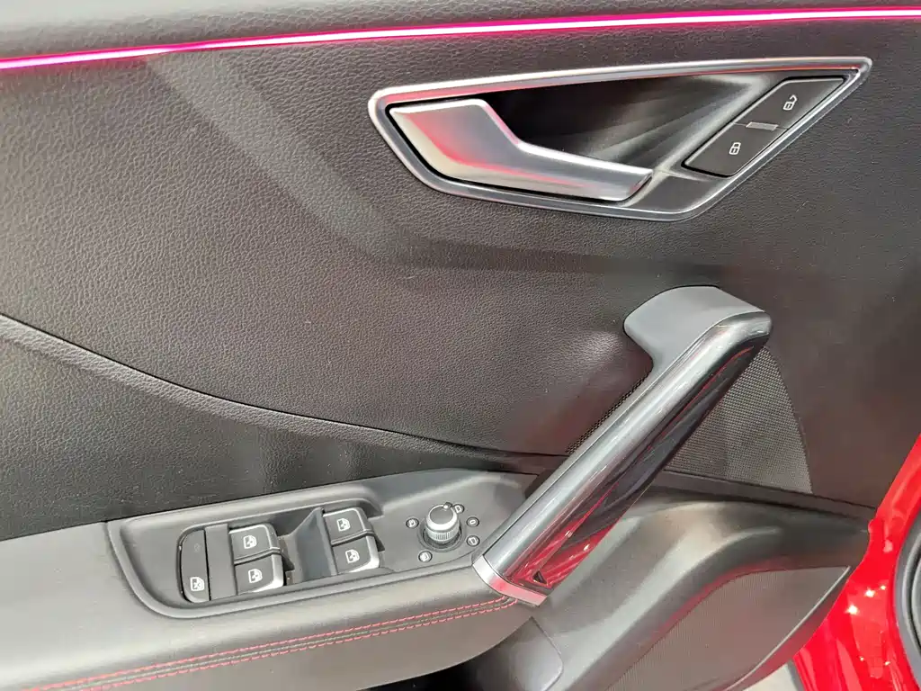 Audi Audi Q2L 2022 35 TFSI Sport Edition 2022 - thumbnail 8