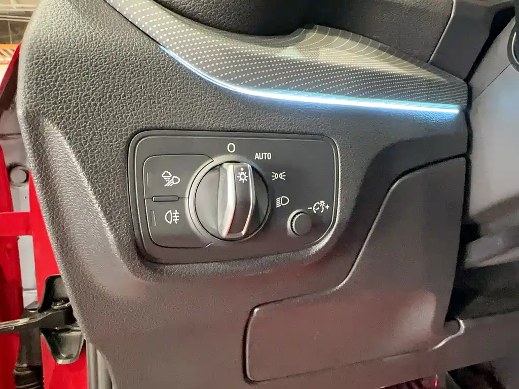 Audi Audi Q2L 2022 35 TFSI Sport Edition 2022 - thumbnail 29