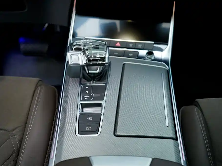 Audi Audi A7L 2024 45TFSI quattro S-line Vision Crystal Package 2023 - thumbnail 13
