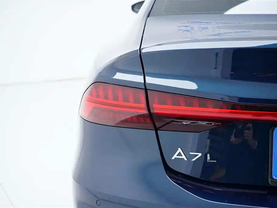 Audi Audi A7L 2024 45TFSI quattro S-line Vision Crystal Package 2023 - thumbnail 19