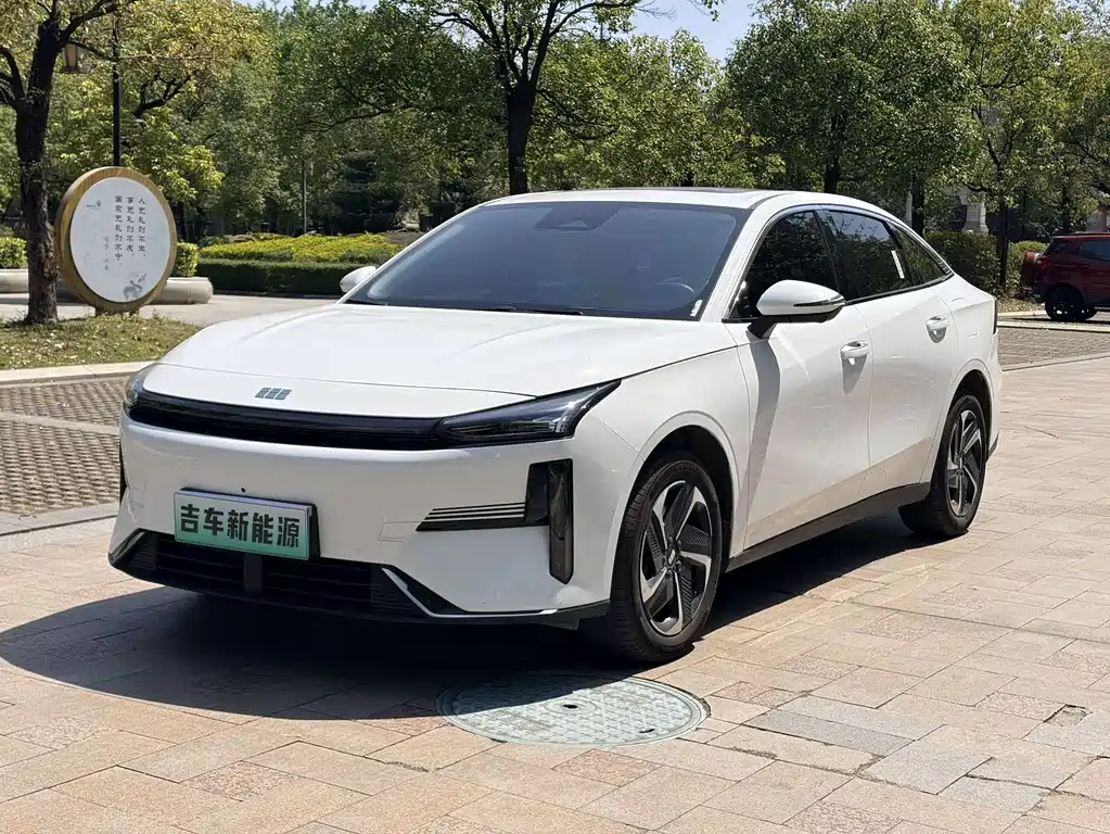 Geely Galaxy Galaxy L6 2025 EM-i 140km Starship Edition 2025