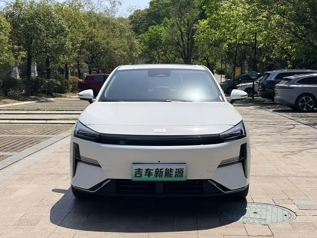 Geely Galaxy Galaxy L6 2025 EM-i 140km Starship Edition 2025 - thumbnail 2