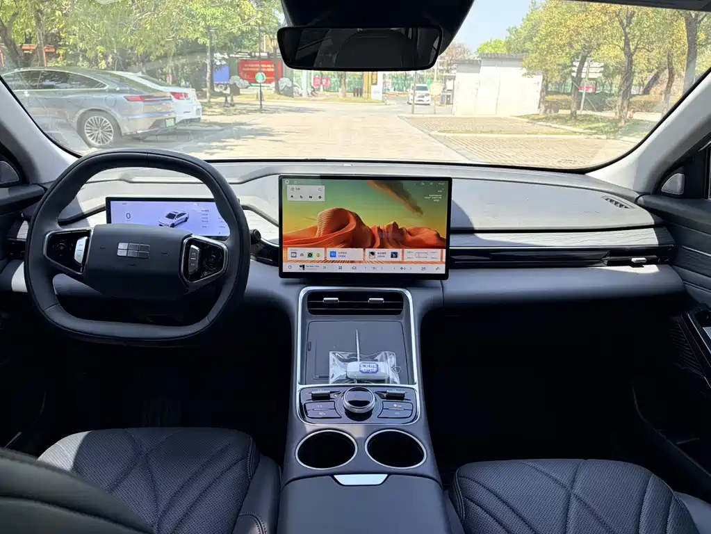 Geely Galaxy Galaxy L6 2025 EM-i 140km Starship Edition 2025 - thumbnail 16