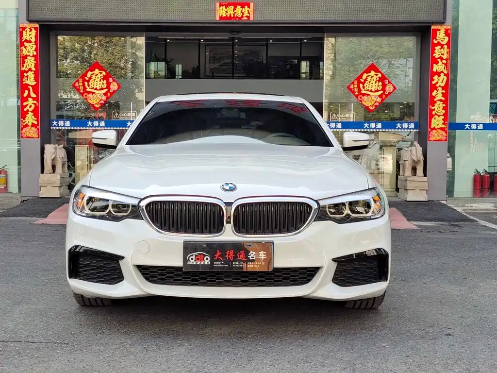 BMW BMW 5 Series 2020 525Li M Sport Package 2020 - thumbnail 2