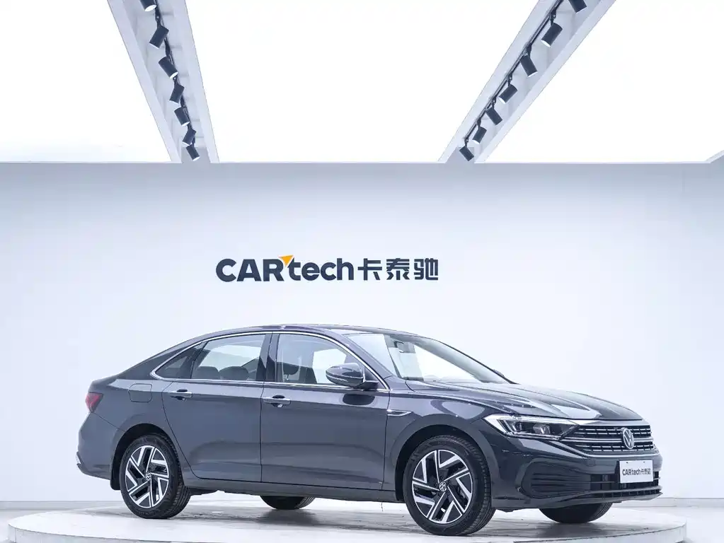 Volkswagen Volkswagen Sagitar 2025 Model Year Facelift 3 300TSI DSG Over Edition 2025 - thumbnail 7