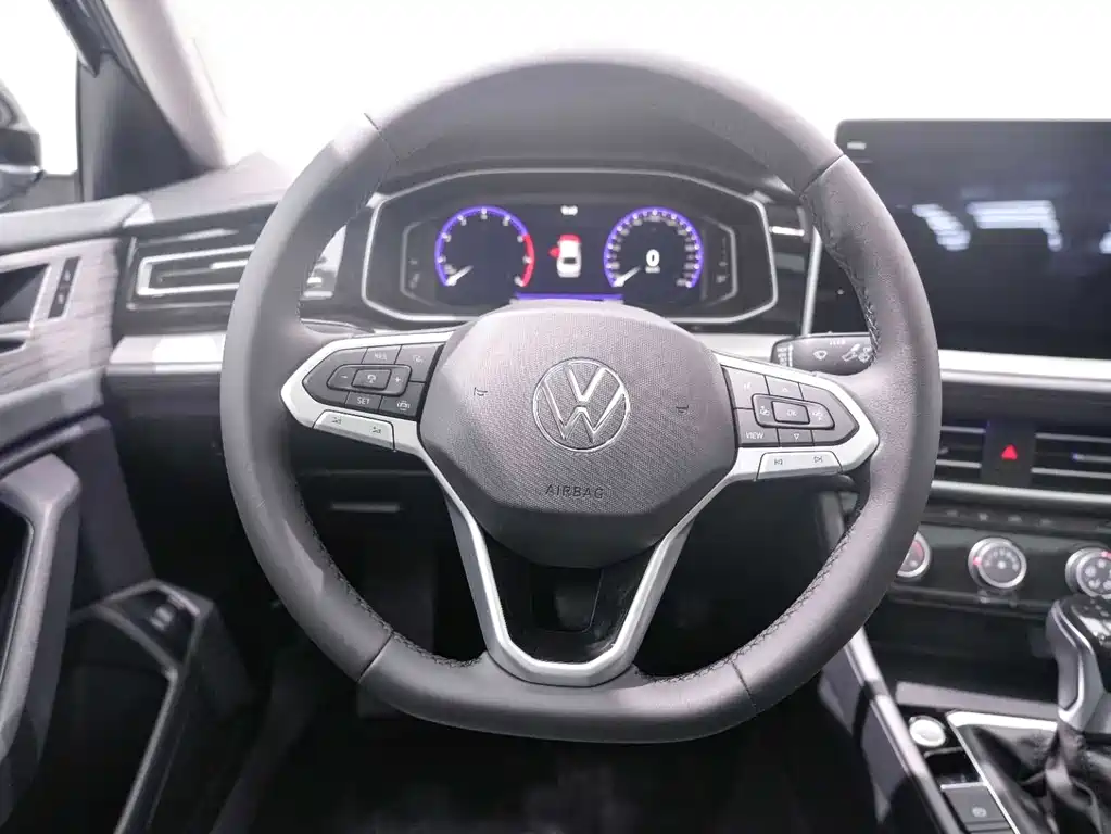 Volkswagen Volkswagen Sagitar 2025 Model Year Facelift 3 300TSI DSG Over Edition 2025 - thumbnail 18