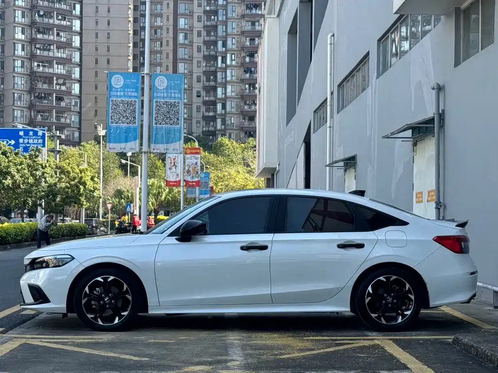 Honda Honda Civic 2022 240TURBO CVT Sport Edition 2022 - thumbnail 4
