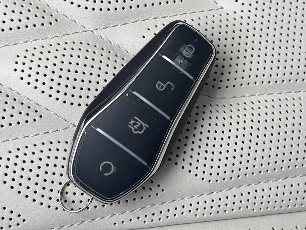 BYD BYD Seal 2023 DM-i 1.5T 121km Flagship Model 2025 - thumbnail 15
