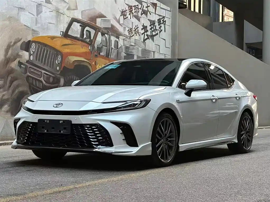 Toyota Toyota Camry 2024 Hybrid 2.0HXS Sport Plus Edition 2024