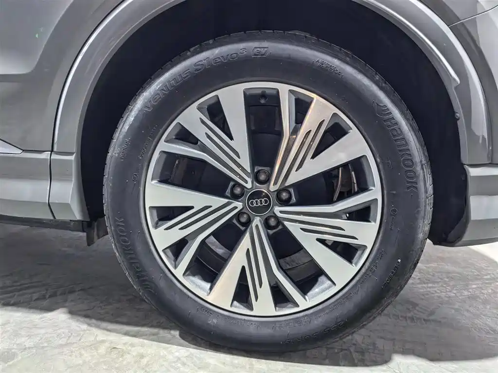 Audi Audi Q4 e-tron 2024 40 e-tron Edition One 2024 - thumbnail 11