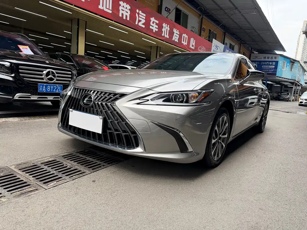 Lexus Lexus ES 2021 200 Premium Edition 2022
