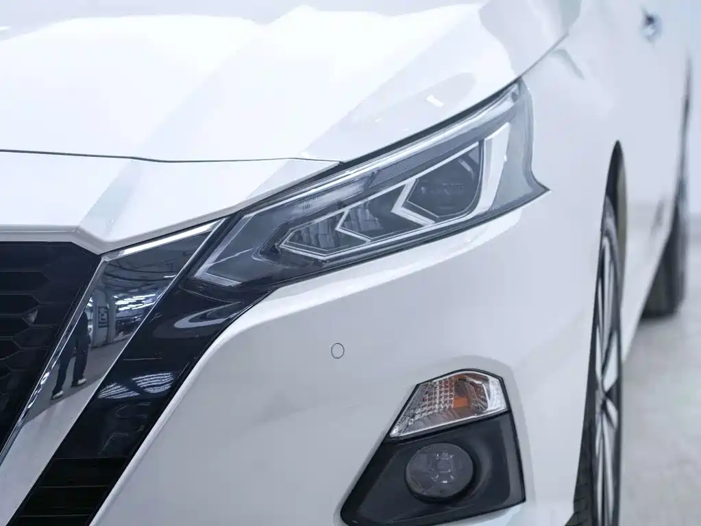 Nissan Nissan Altima 2021 2.0L XL Upper AD1 Intelligent Navigation Edition 2022 - thumbnail 3
