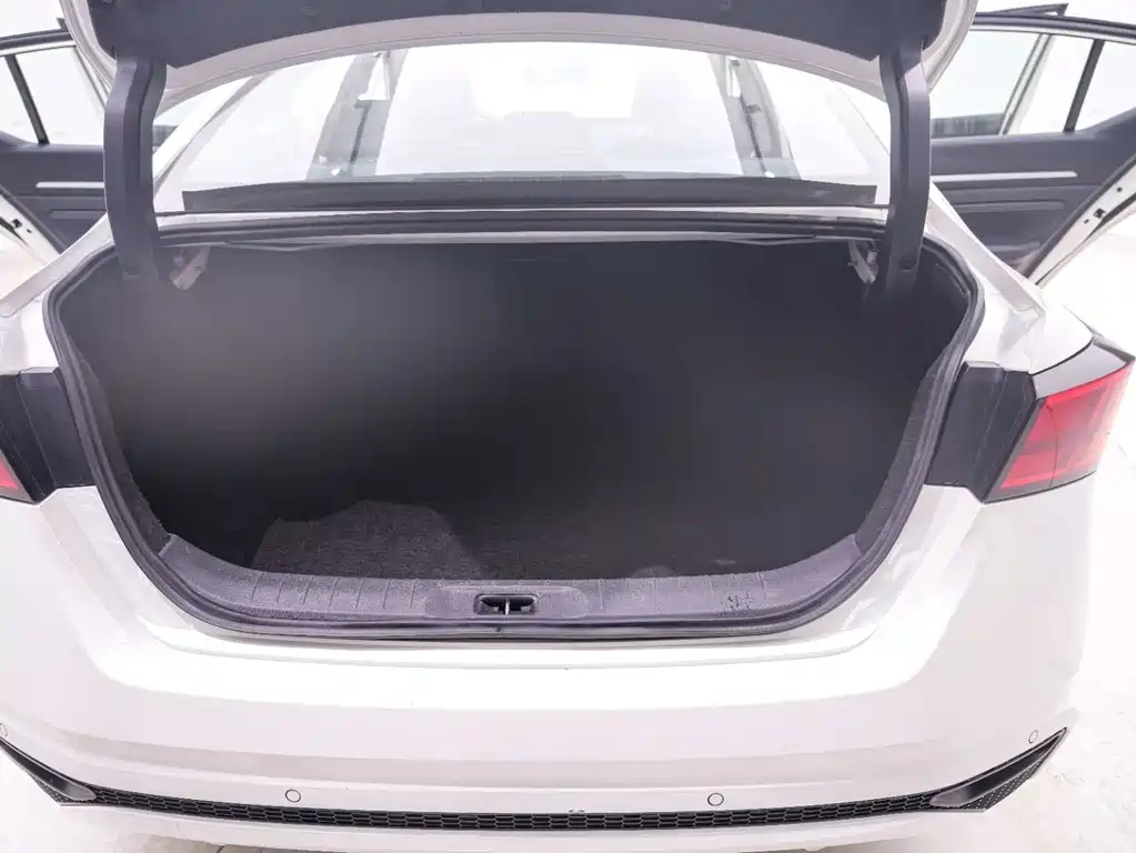 Nissan Nissan Altima 2021 2.0L XL Upper AD1 Intelligent Navigation Edition 2022 - thumbnail 25