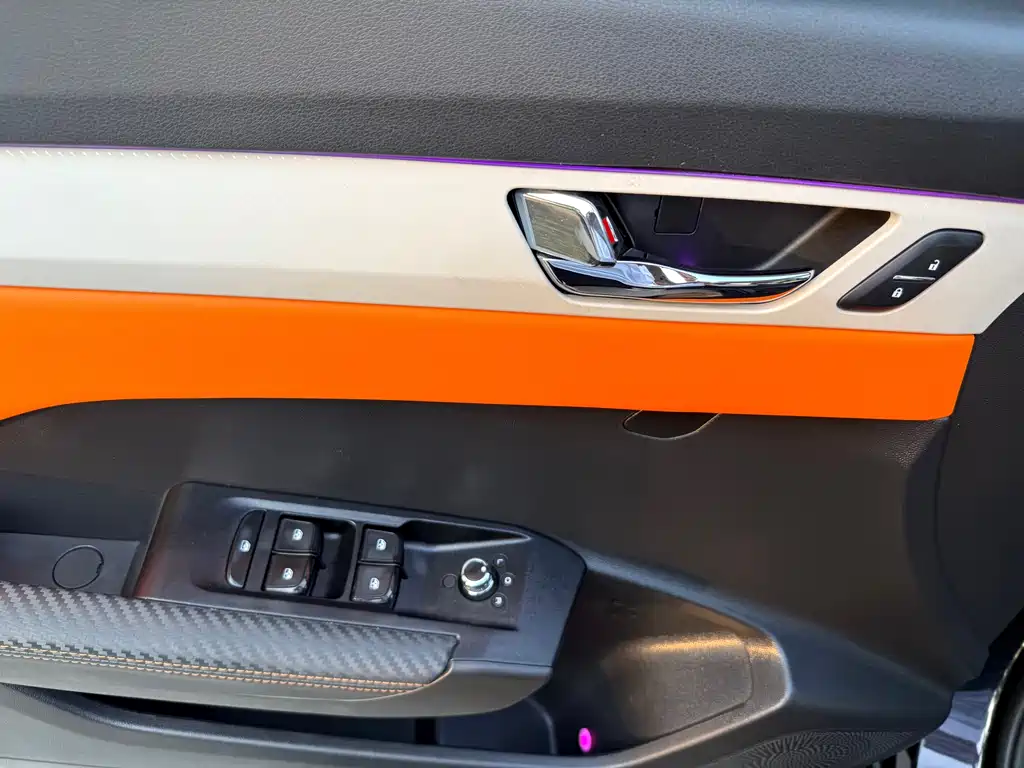 Dongfeng Fengshen Yi Xuan 2023 Mahle Edition 1.5L Automatic Chasing Wind Version 2023 - thumbnail 13