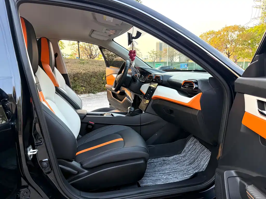 Dongfeng Fengshen Yi Xuan 2023 Mahle Edition 1.5L Automatic Chasing Wind Version 2023 - thumbnail 14
