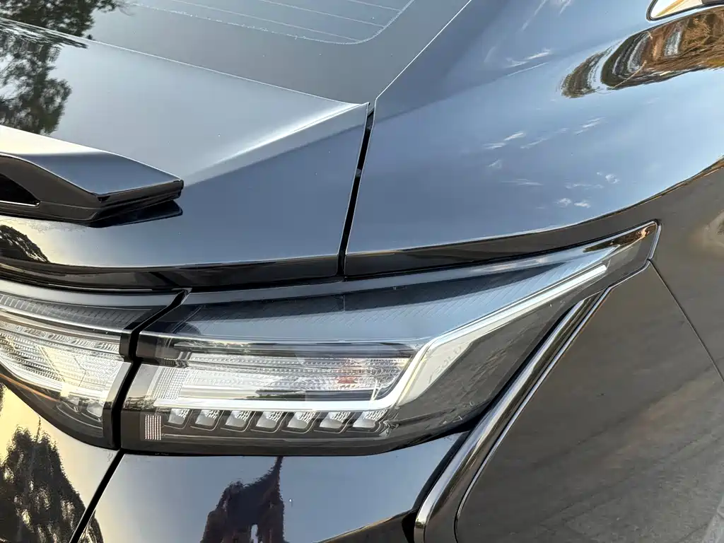 Dongfeng Fengshen Yi Xuan 2023 Mahle Edition 1.5L Automatic Chasing Wind Version 2023 - thumbnail 17