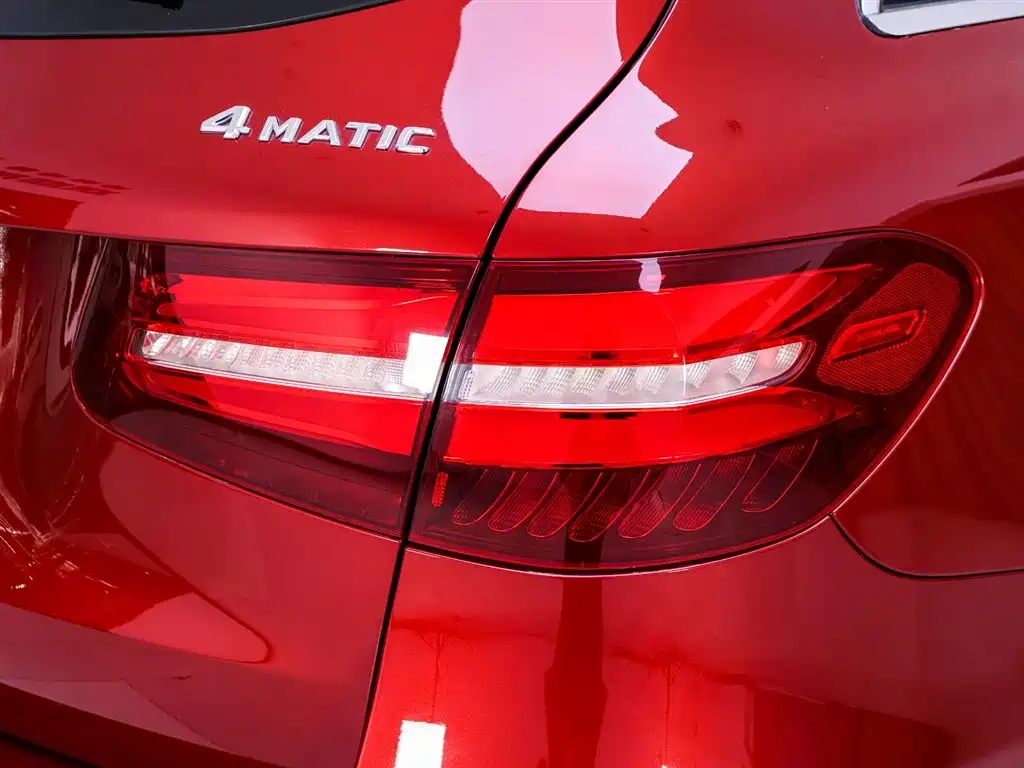 Mercedes-Benz Mercedes-Benz GLC 2016 GLC 260 4MATIC Sport Edition 2016 - thumbnail 9
