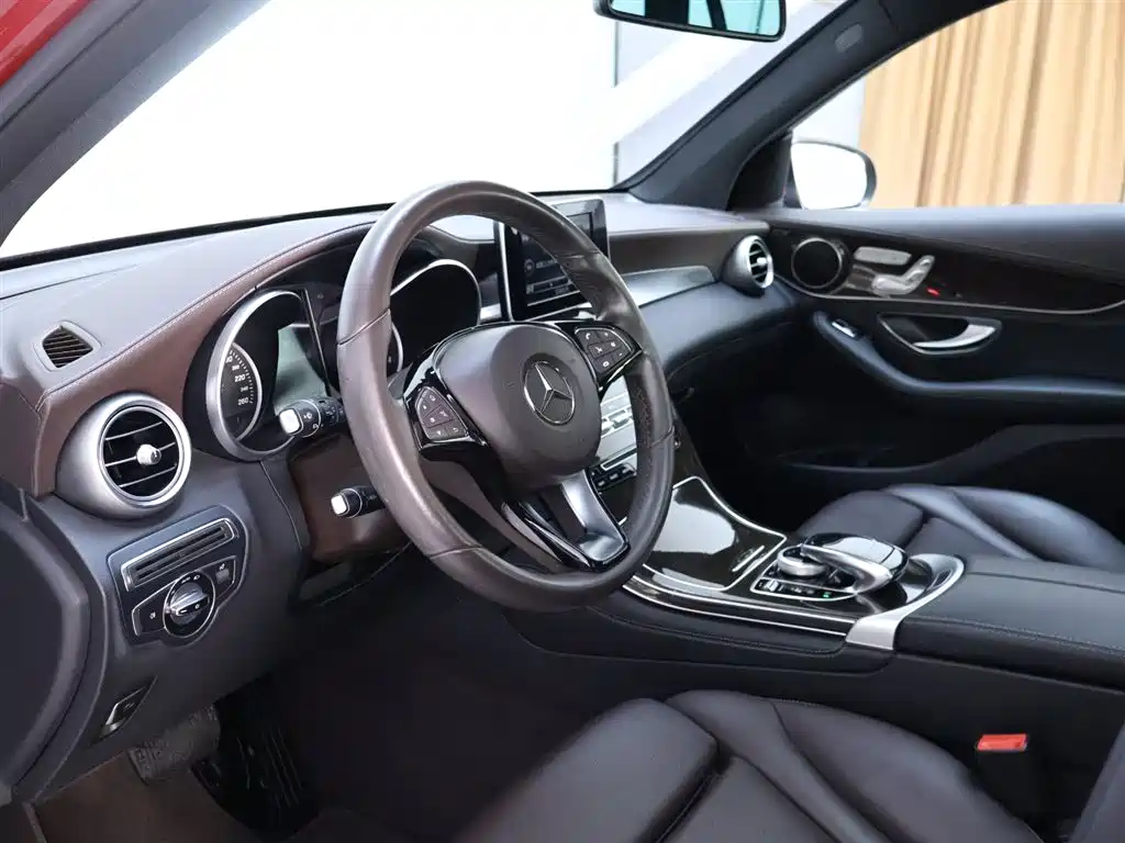 Mercedes-Benz Mercedes-Benz GLC 2016 GLC 260 4MATIC Sport Edition 2016 - thumbnail 11