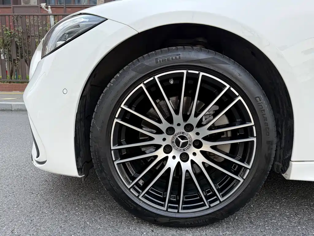 Mercedes-Benz Mercedes-Benz C-Class 2024 C 200 L Sport Edition 2024 - thumbnail 4