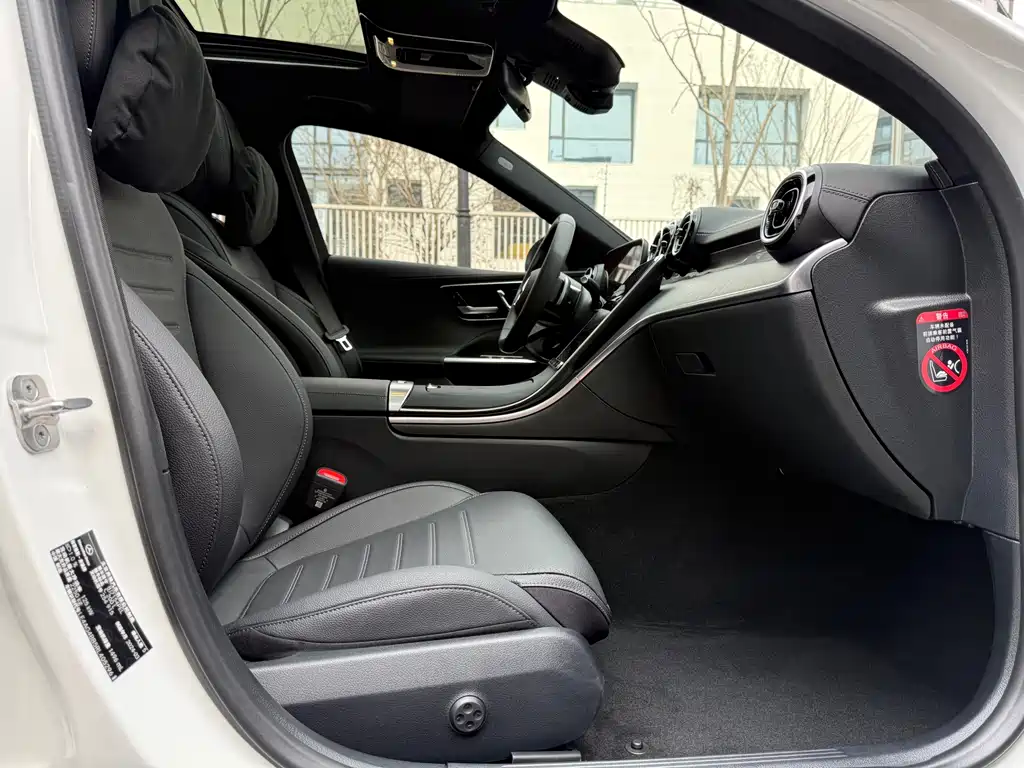 Mercedes-Benz Mercedes-Benz C-Class 2024 C 200 L Sport Edition 2024 - thumbnail 13