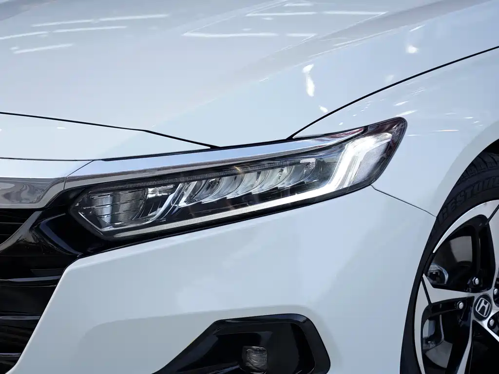 Honda Honda Accord 2022 260TURBO Luxury Edition 2022 - thumbnail 3