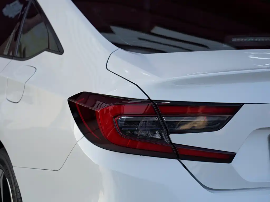 Honda Honda Accord 2022 260TURBO Luxury Edition 2022 - thumbnail 4