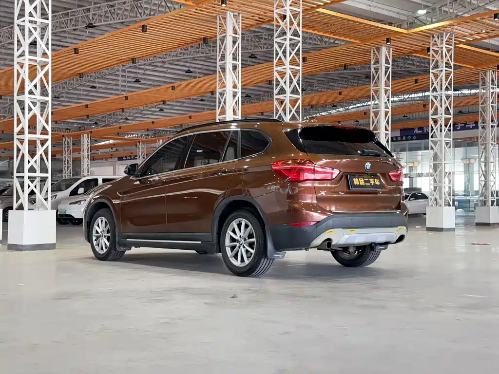 BMW BMW X1 2016 sDrive18Li Fashion Edition 2017 - thumbnail 2