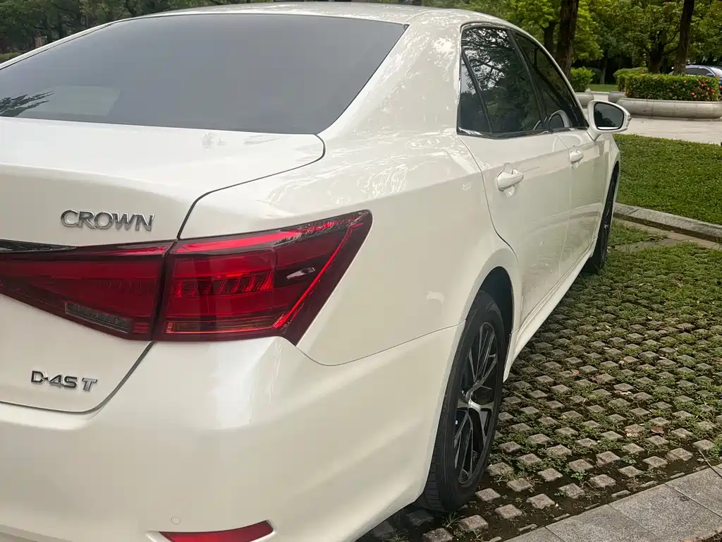 Toyota Crown 2018 2.0T Fashion Edition 2018 - thumbnail 10