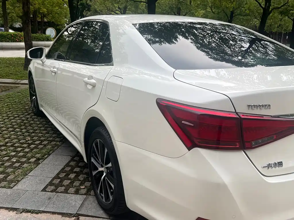 Toyota Crown 2018 2.0T Fashion Edition 2018 - thumbnail 11