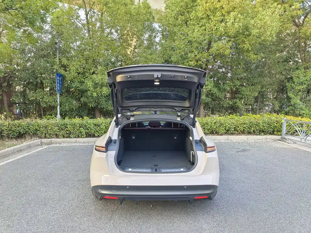 NIO NIO ET5T 2024 75kWh Touring 2024 - thumbnail 16