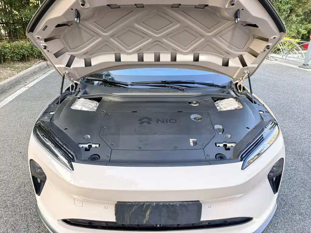 NIO NIO ET5T 2024 75kWh Touring 2024 - thumbnail 17