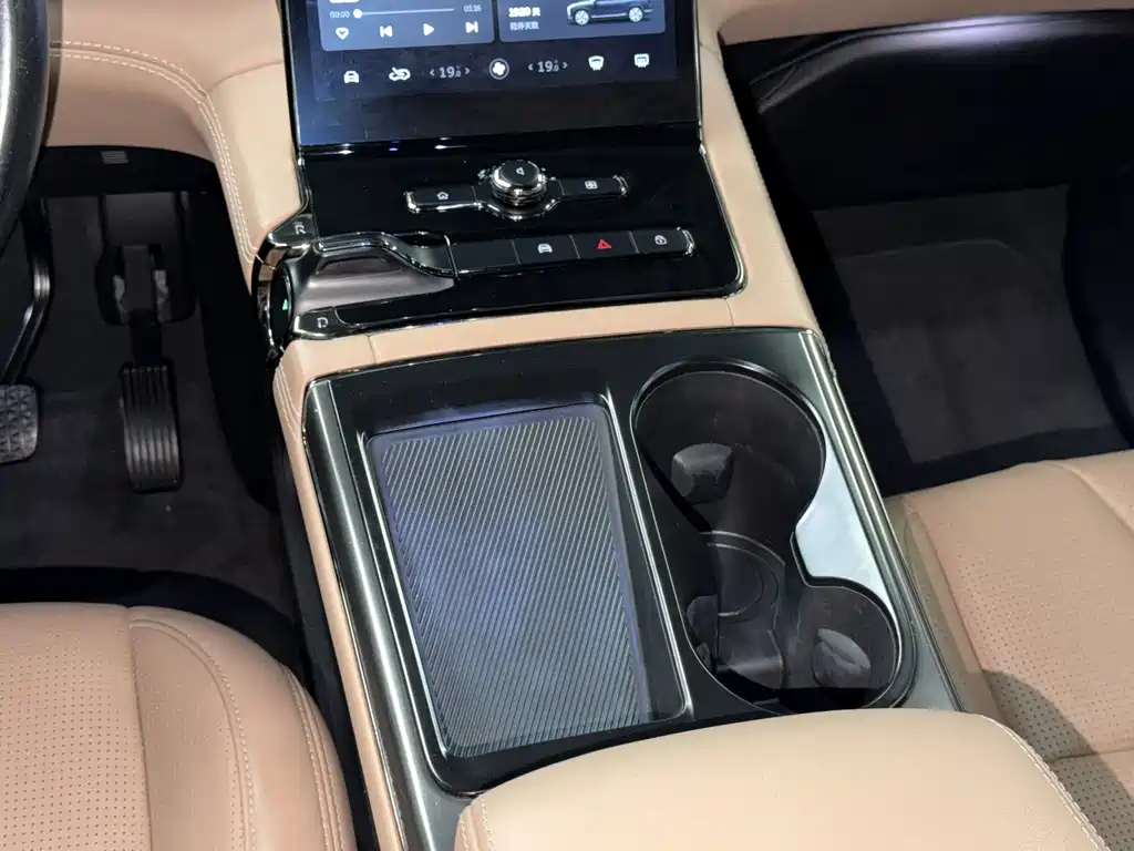 NIO NIO ES8 2020 415KM 6-seater 2021 - thumbnail 15